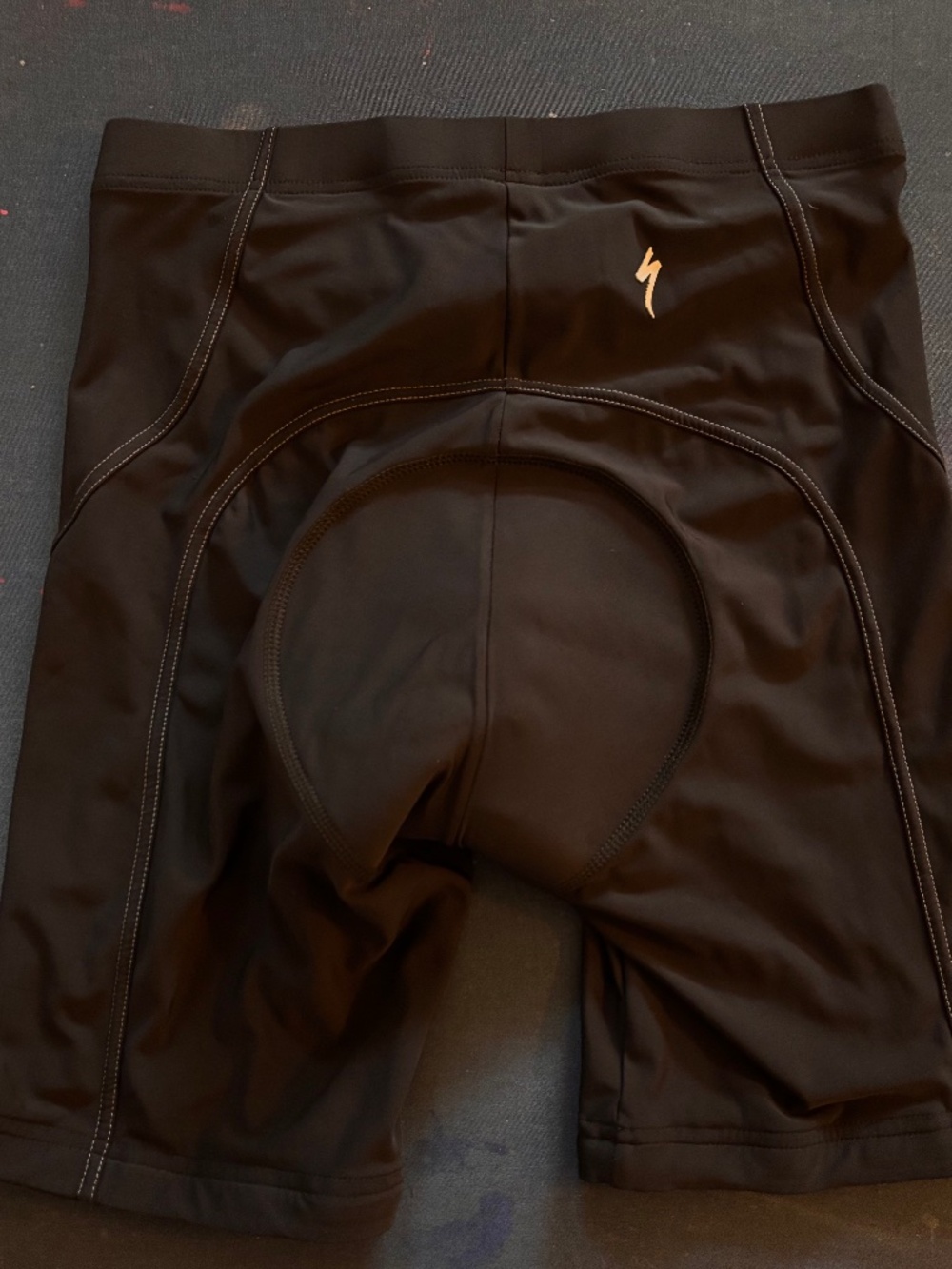Nice mens Specialized padded cycling shorts